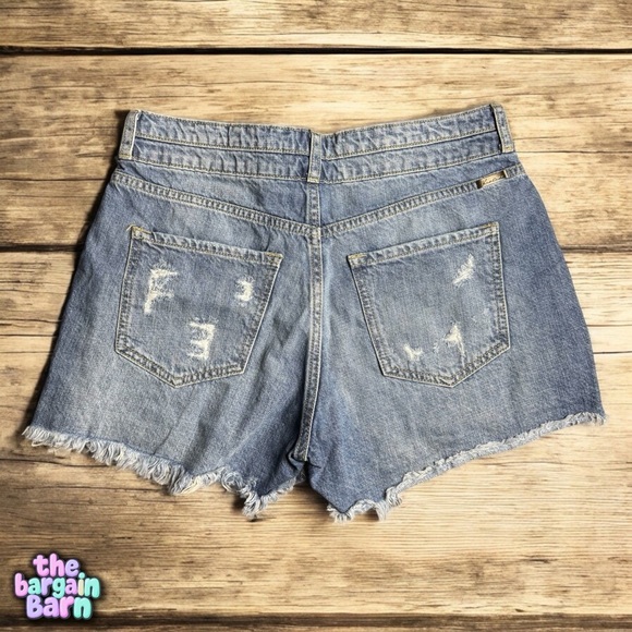 !!SALE! KanCan Women’s Button Distressed High Rise Cut-Off Denim Jean Shorts (7) - Picture 3 of 4